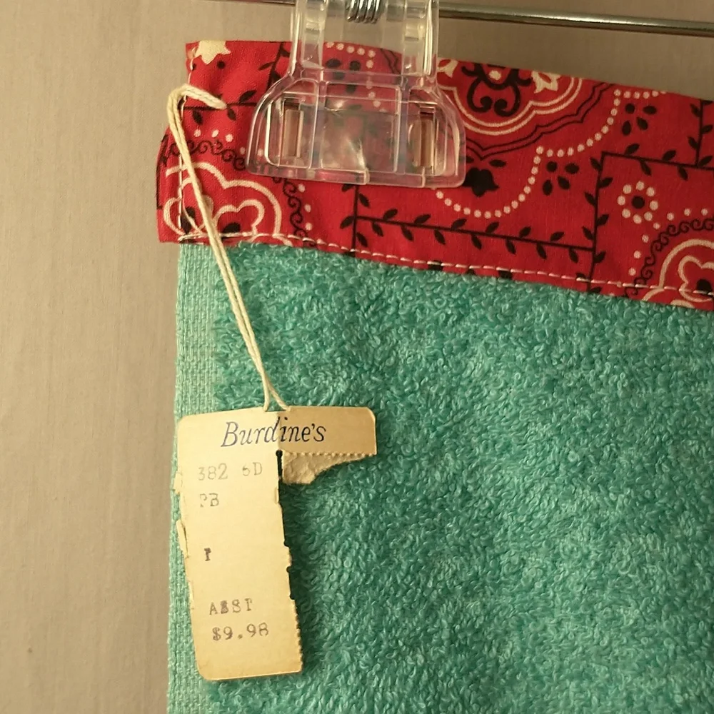 Wild 50s Beach Towel Calico Nymph On Aqua Terry Pockets 1 Zip w Tag Unused 66x36